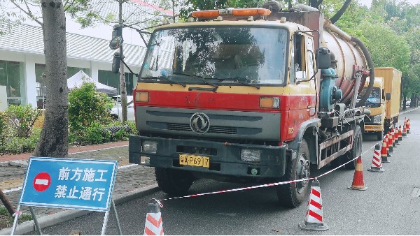 CCTV管道检测机器人在工作时使用的技术方法