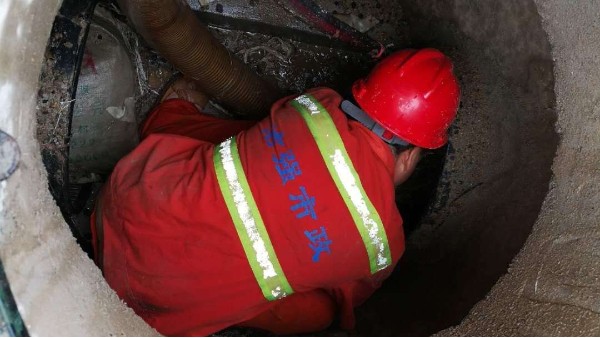 管道清淤和雨水管道清淤的施工方法